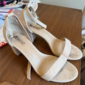 Blowfish Women's Cream Block Heel Sandals